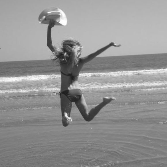 Meet your Posher, Jenn - Picture 1 of 1